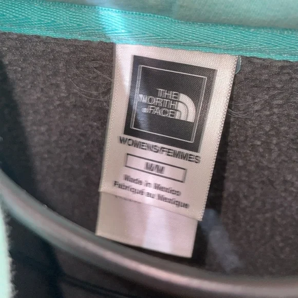 The North Face Women’s Gray Green Logo Graphic Pullover Sweatshirt Hoodie medium - Picture 3 of 5